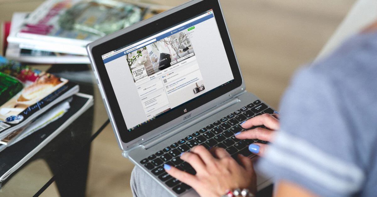 hands-woman-laptop-notebook (1)